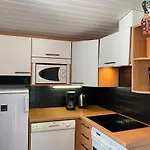 Апартаменты De La Roulliere *