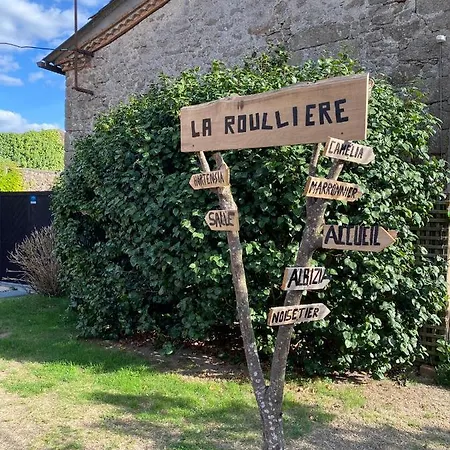 De La Roulliere Apartment Le Longeron
